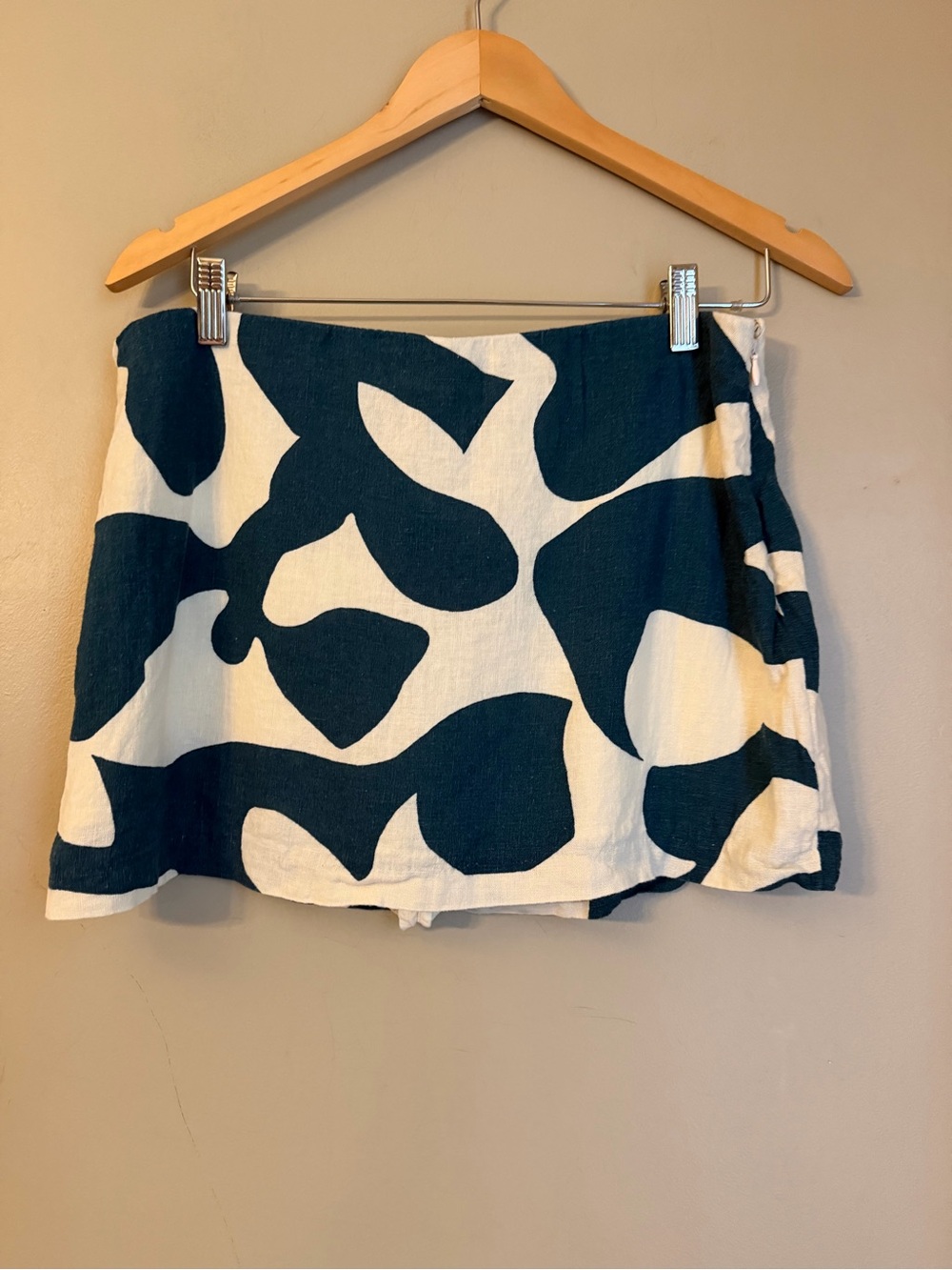 Abercrombie & Fitch Linen-Blend Mini Skirt Skort Women Size Medium Vacation